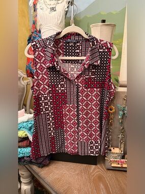 Tommy Hilfiger Sleeveless Patterned Collared Blouse - Red/Black